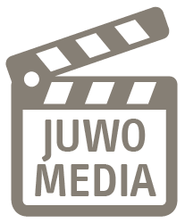 Juwo-Media Icon, eine Filmklappe in brauner Farbe auf der steht: Juwomedia